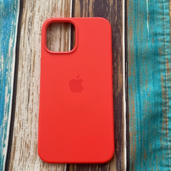 iPhone case - Picture 2 of 5